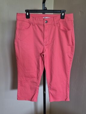 Lee Coral Cropped Women’s Jeans / Capri Mid-rise Size 14